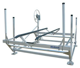 Pier Pleasure Boat Lift with Centering Guides and optional Full-Length V-Bunks installed.